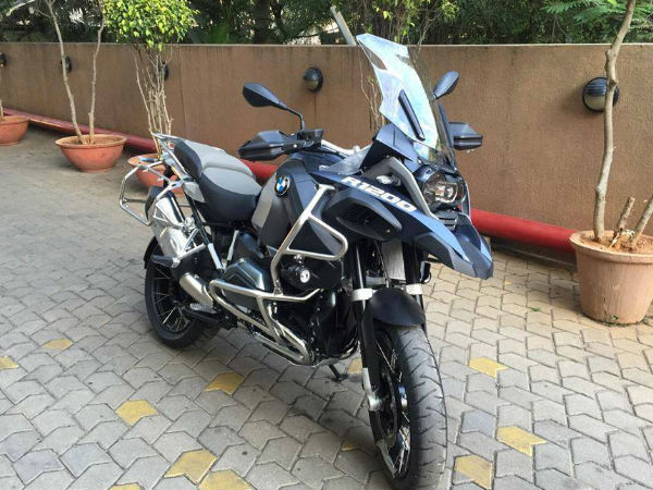 ഫേസ്ബുക്കില്‍