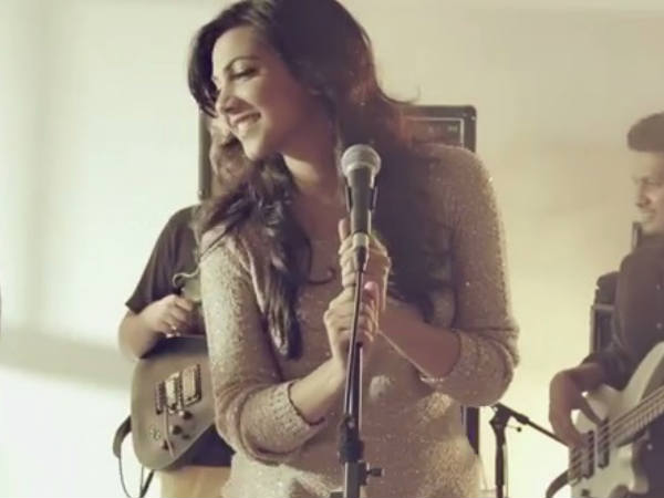 ഗായികയുടെ സ്വപ്‌നത്തില്‍ നിന്ന് നായികയിലേക്ക് 