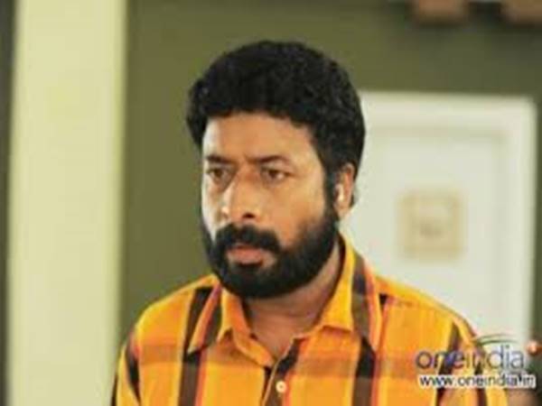 മറ്റൊരു ചിത്രത്തില്‍