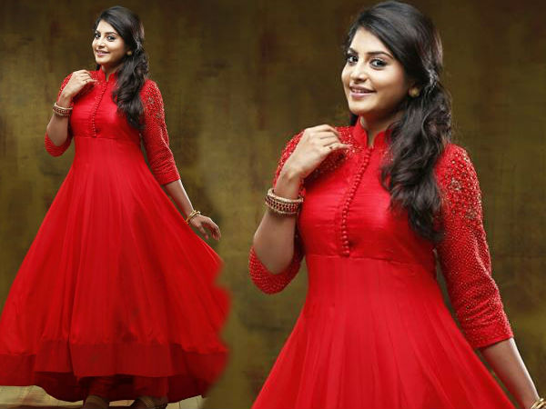 മലയാളത്തിലേക്ക്