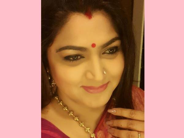 സിനിമയിലേക്ക്