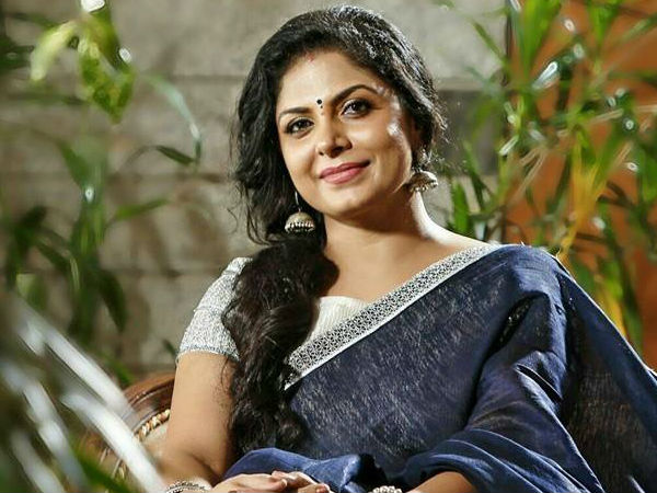 ആശയെ സമീപിച്ചു