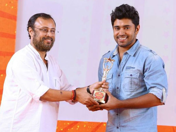  നിവിന്‍ പോളിയെ വച്ച് 