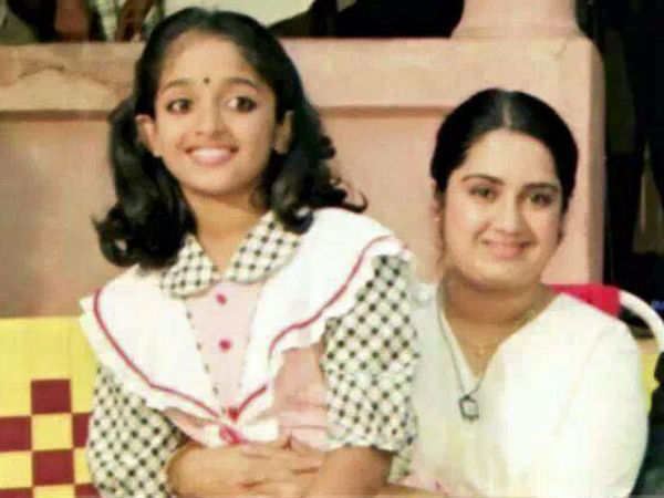 കുട്ടി കാവ്യയ്‌ക്കൊപ്പം