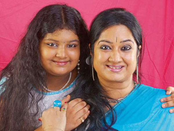 മകള്‍ക്കൊപ്പം