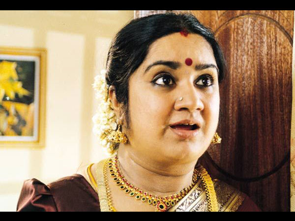 ഏത് വേഷവും