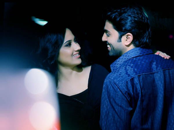 ഒന്നും ഒന്നും മൂന്നിന്റെ പ്രമോ