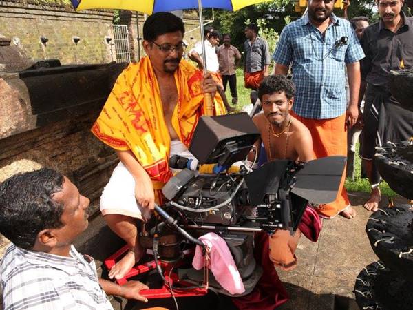 150ല്‍ പരം ചിത്രങ്ങള്‍