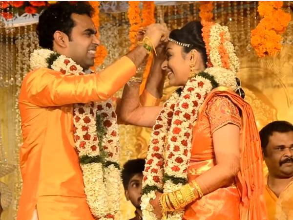  ക്ലാസ്‌മേറ്റസ്സിലൂടെ...