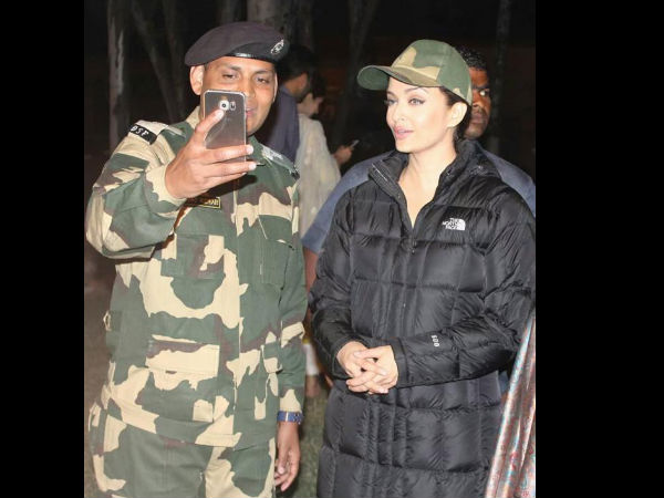 സെല്‍ഫി ഭ്രമം