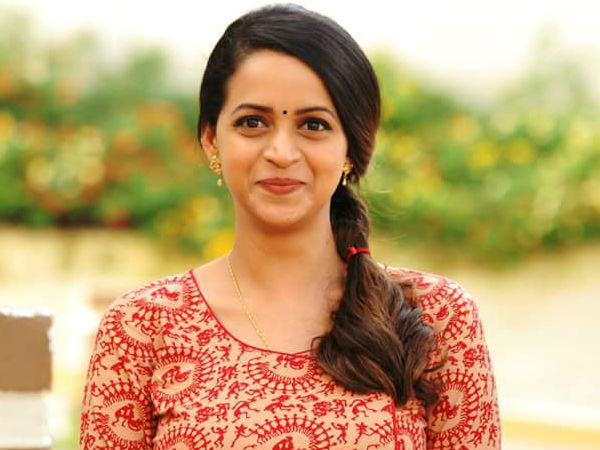 ആരാണ് വരന്‍