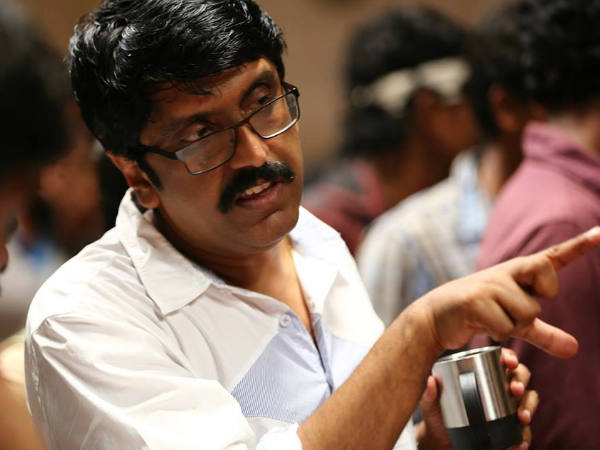 മുബൈയില്‍ വച്ച്