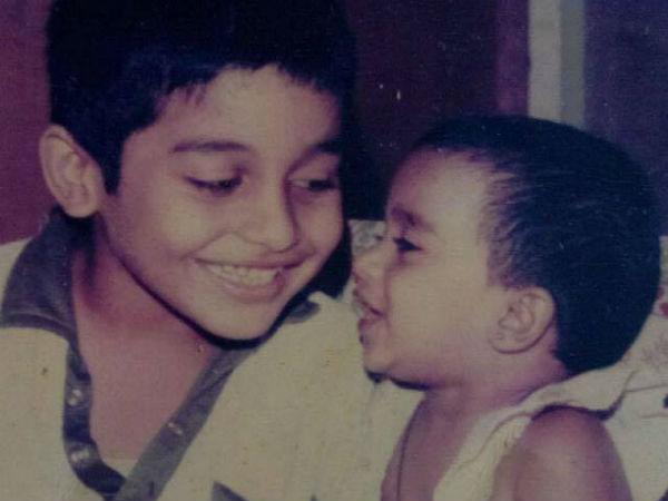 സഹോദരിയ്‌ക്കൊപ്പം