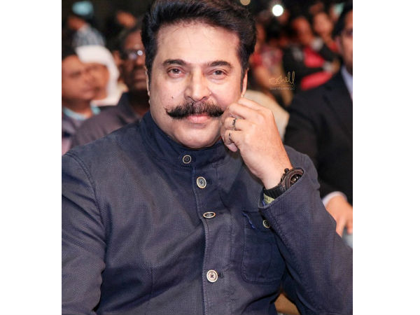 മാസ് ലുക്കില്‍