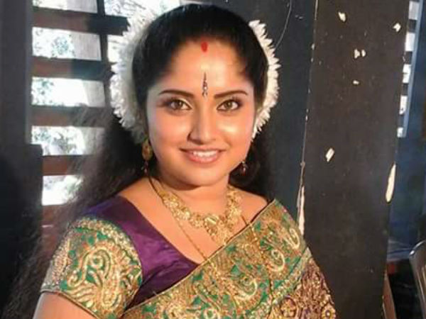 സീരിയലിലേക്ക്