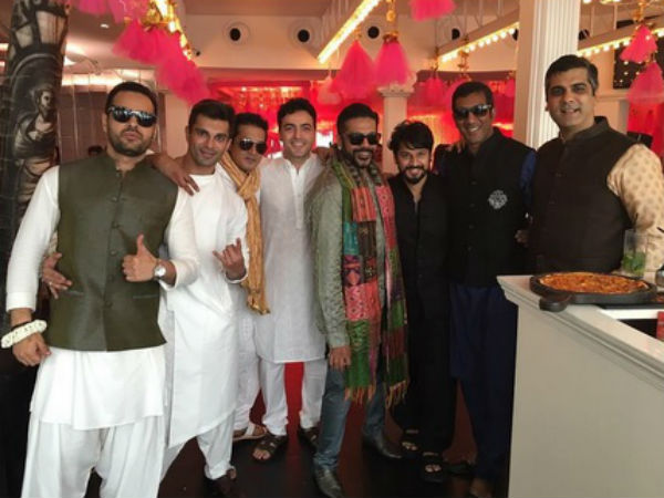 ചടങ്ങില്‍ പങ്കെടുത്തത്