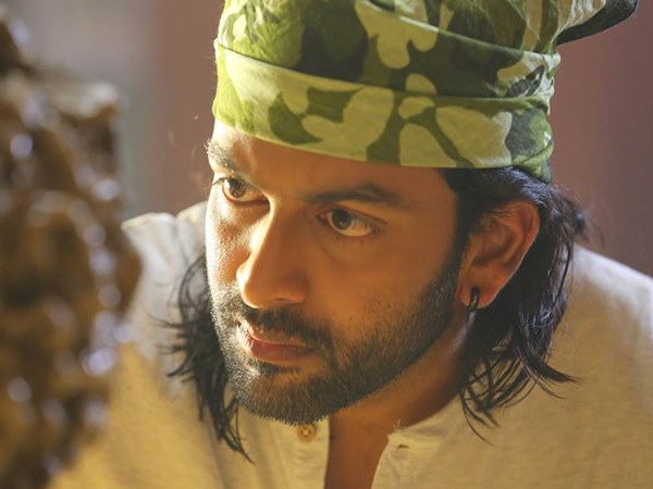  പൃഥ്വിരാജിന്റെ ലുക്ക്