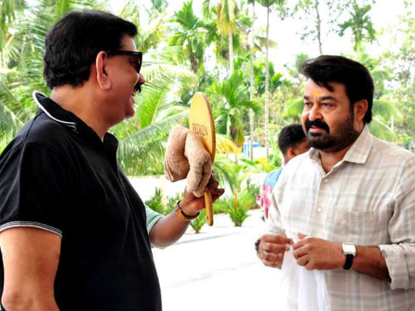  ഒപ്പം പ്രചരണത്തിന്റെ ഭാഗമായി