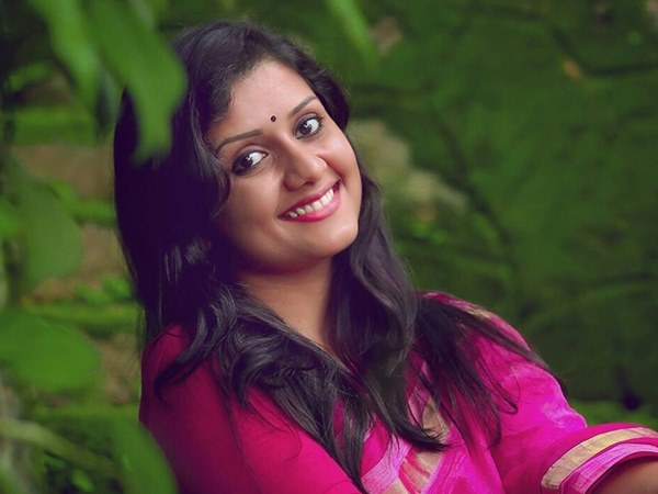 മമ്മൂട്ടിയുടെ വര്‍ഷം ലൊക്കേഷനില്‍