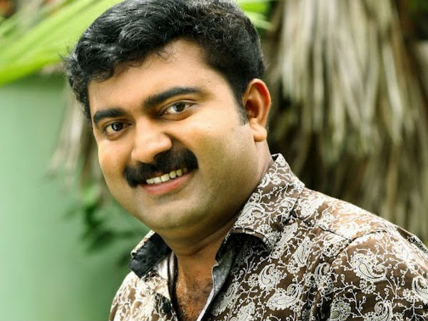 കലാഭവന്‍ ജിന്റോയ്‌ക്കെതിരെ