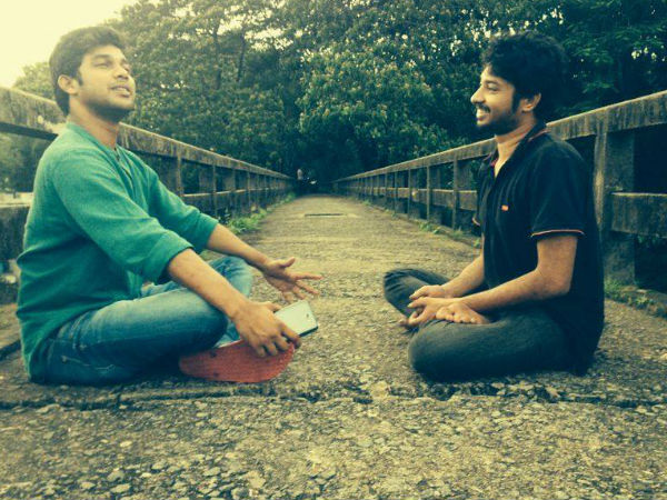 കോഴിക്കൊപ്പം