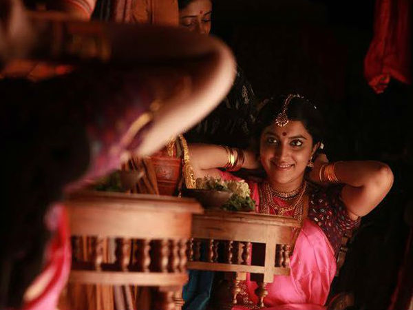  മൊയ്തീനില്‍