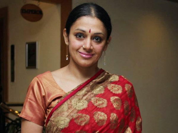 ശോഭന- തേന്മാവിന്‍ കൊമ്പത്ത്