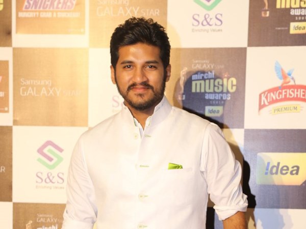 ധനശേഖരനൊപ്പം