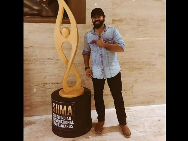 നിവിന്‍