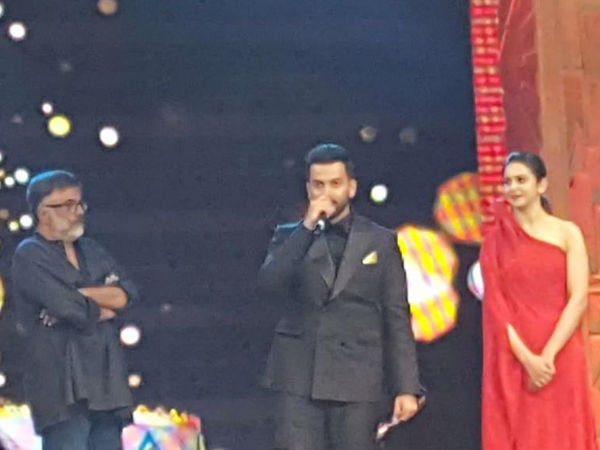 പുരസ്‌കാരം കിട്ടി