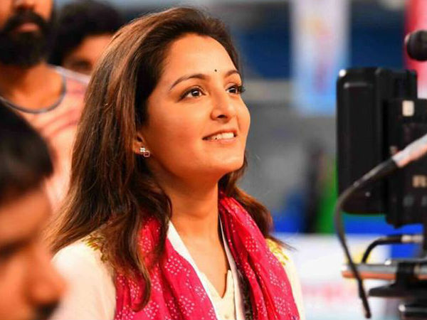 മുതുകാടിനൊപ്പം