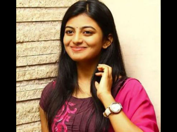 ഭീഷണിപ്പെടുത്തി