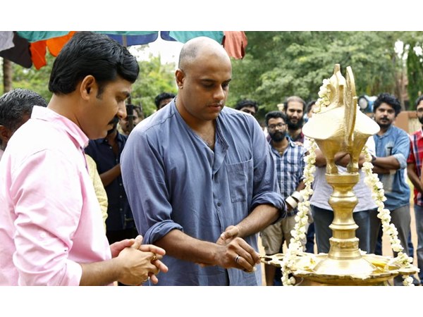 സംവിധായകന്‍