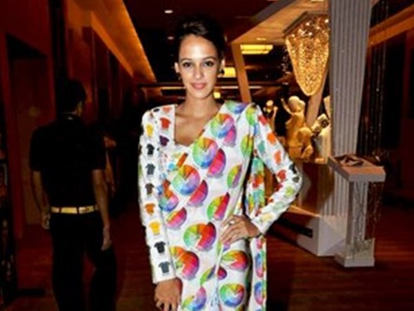  ഹസല്‍ കീച്ച് സിനിമയിലേക്ക്