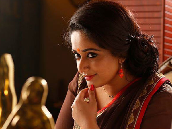 ഇനിയുമുണ്ട് ആള്‍ക്കാര്‍