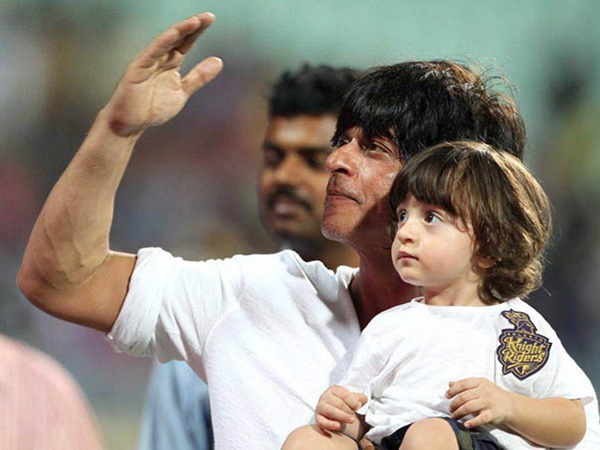 ഷാരൂഖും മകനും