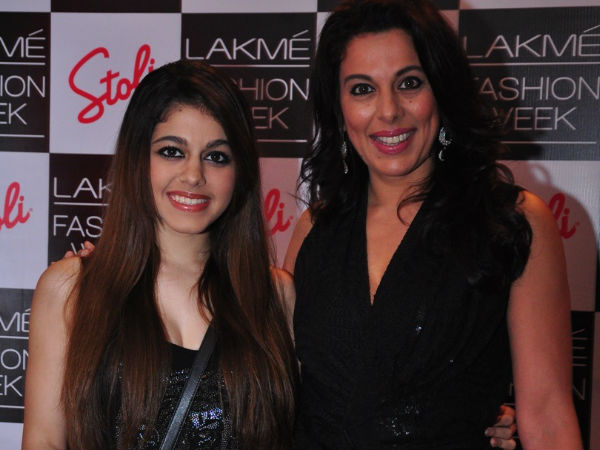 അമ്മയുടെ പിന്തുണ