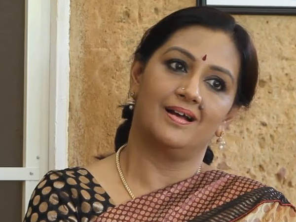  സിനിമയിലേക്ക്