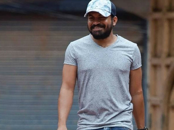 തിരക്കാണ്