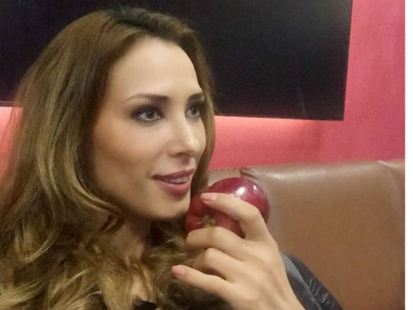   സുഹൃത്തുക്കള്‍ മാത്രം