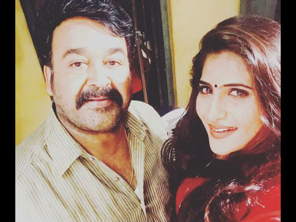 മോഹന്‍ലാലിനൊപ്പം