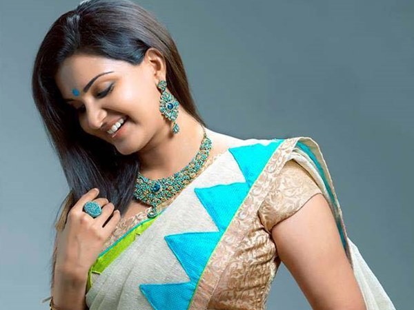 വിവാഹം കഴിക്കണം