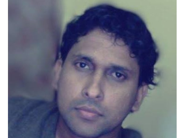 ബാക്ക് ടൂ ലൈഫിന്റെ തിരക്കിലാണ് സംവിധായകന്‍