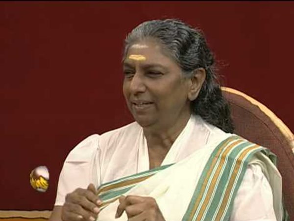 മലയാളത്തിലേക്ക്