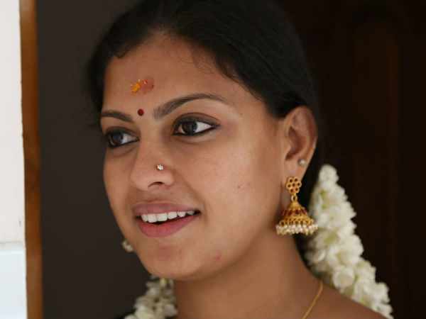 അനുശ്രീയുടെ പോസ്റ്റ്