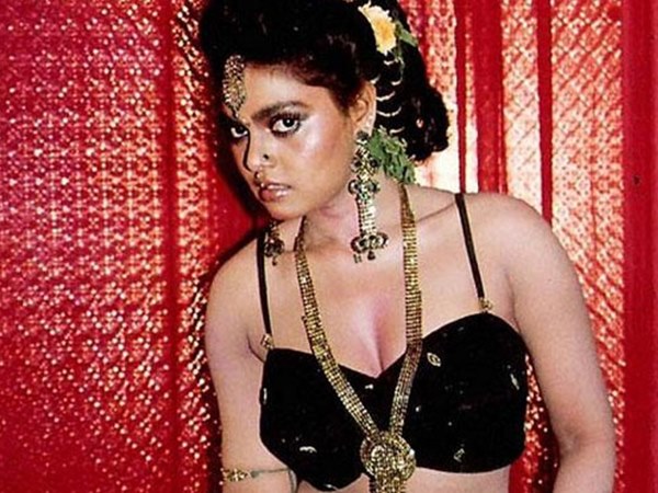 ബോളിവുഡിലേക്ക്