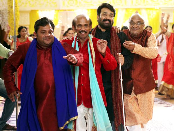  ആദ്യ ദിവസത്തെ കളക്ഷന്‍