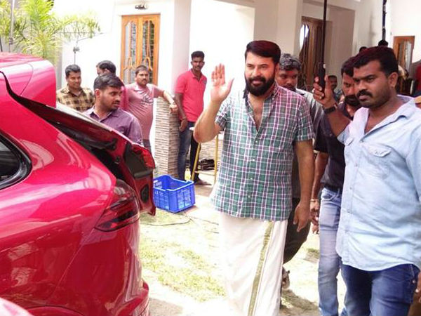 മമ്മൂട്ടിയുടെ വേഷം