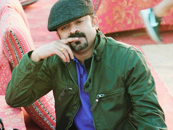 തിരക്കിലാണ്