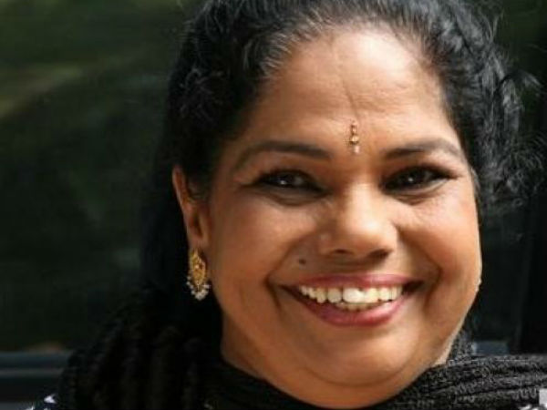 ആദ്യമായി സിനിമയില്‍